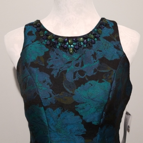 Beautiful Maggy London Dress - Picture 2 of 8